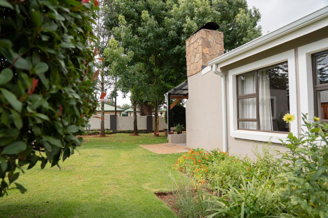 Rueby'S Guesthouse Dullstroom Exteriér fotografie