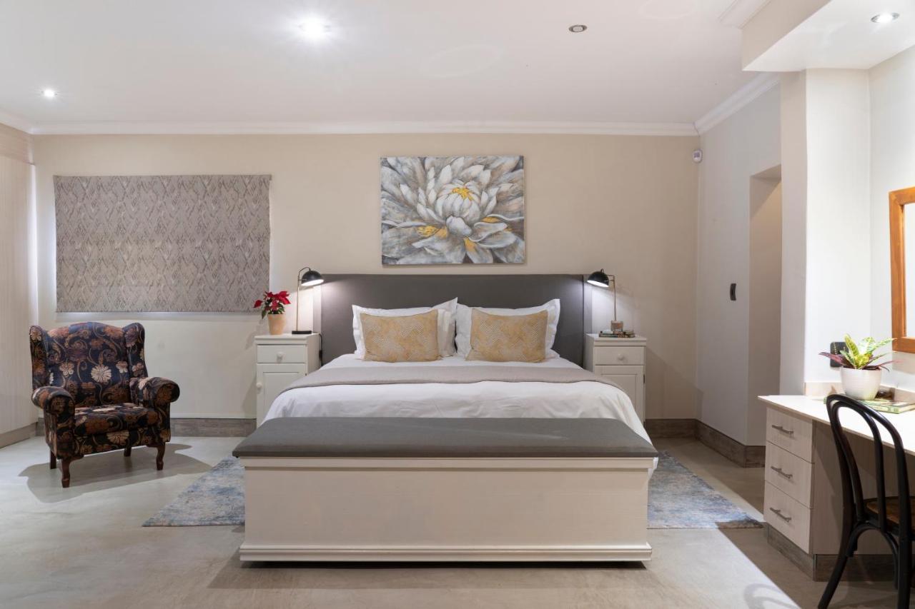 Rueby'S Guesthouse Dullstroom Exteriér fotografie