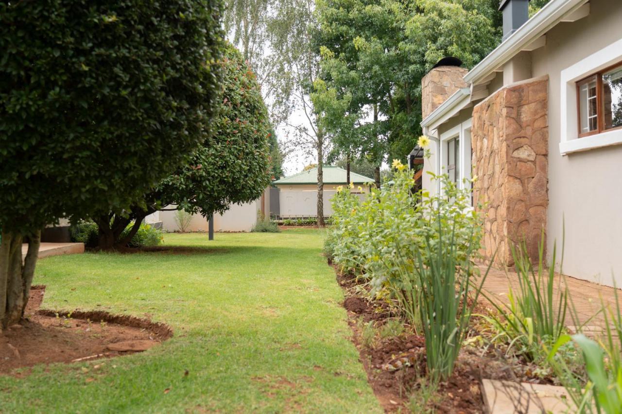 Rueby'S Guesthouse Dullstroom Exteriér fotografie